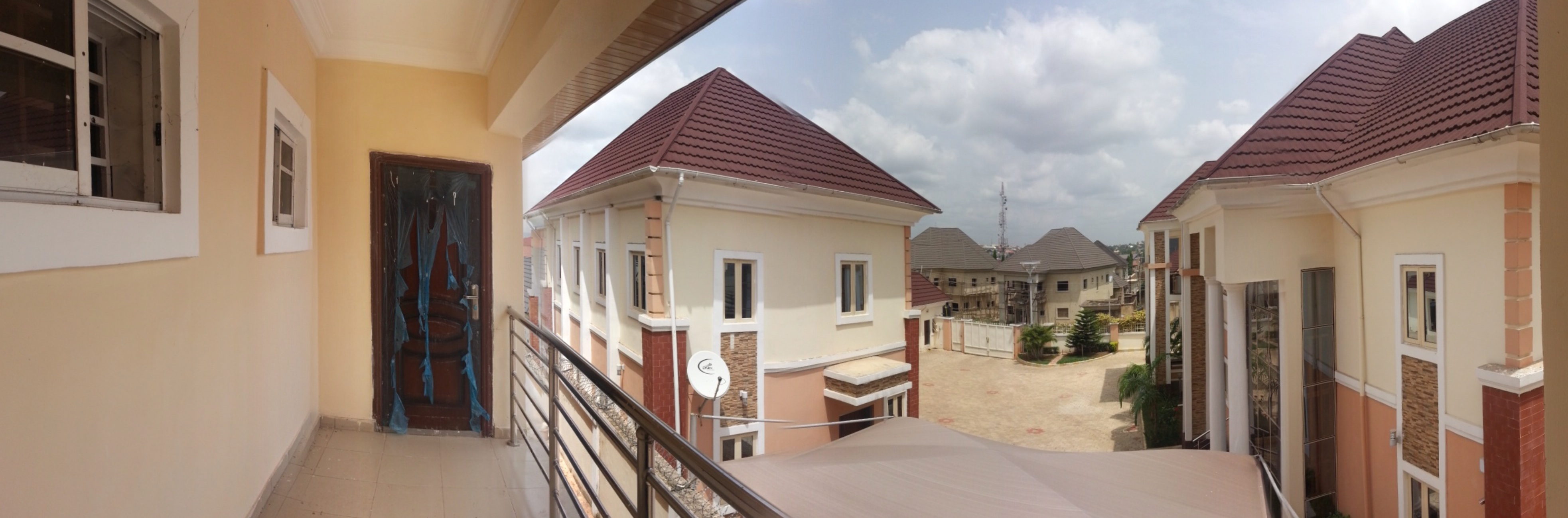 VIRTUAL TOUR Semi detached 4 bedroom duplex located Zoo Estate
